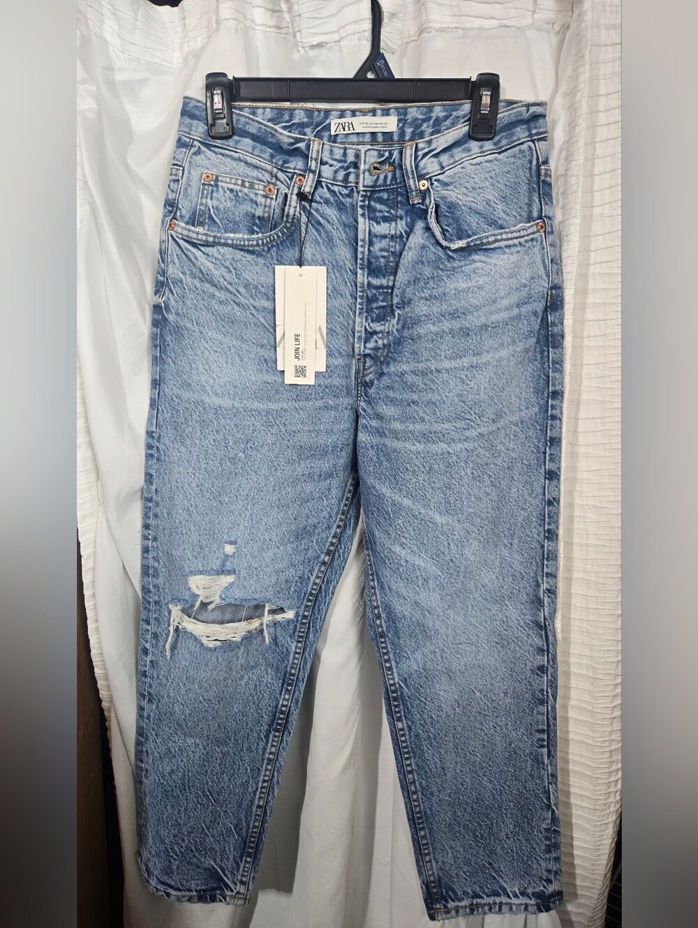 Zara - Carrot Relaxed Mens Distressed Jeans